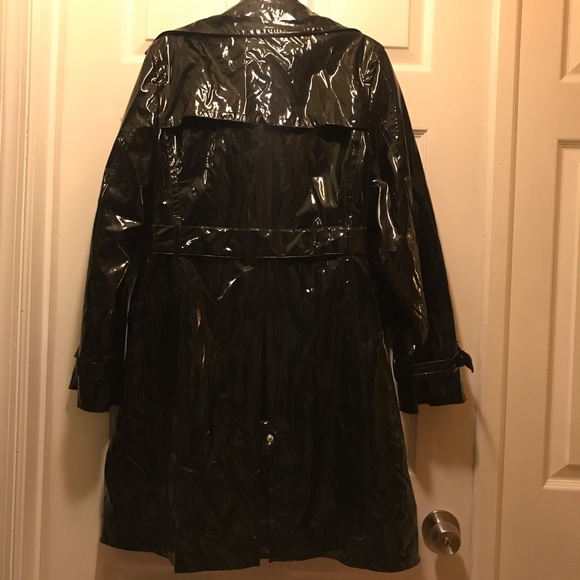 SOLD🦋 Vinyl Trench Coat in Black - Picture 2 of 4
